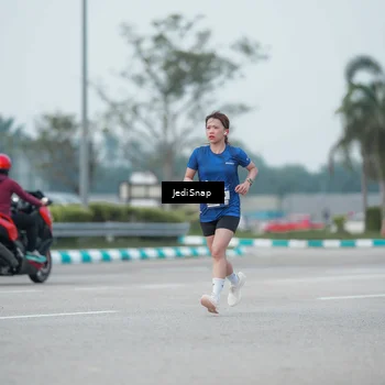 Runner Photo 7552310