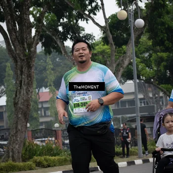 Runner Photo 7552354