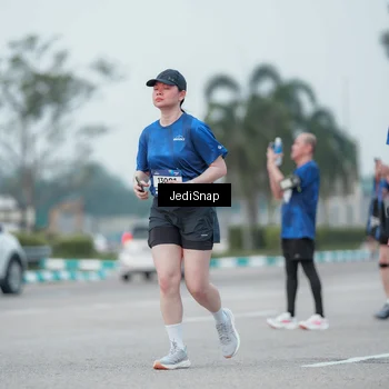 Runner Photo 7552434