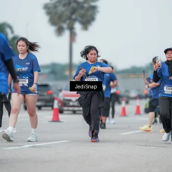 Runner Photo 7552467
