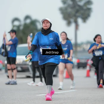 Runner Photo 7552473