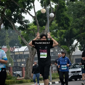 Runner Photo 7552480