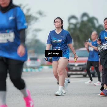 Runner Photo 7552490