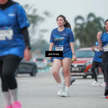 Runner Photo 7552495