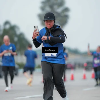 Runner Photo 7552496