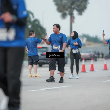 Runner Photo 7552499