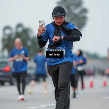 Runner Photo 7552503