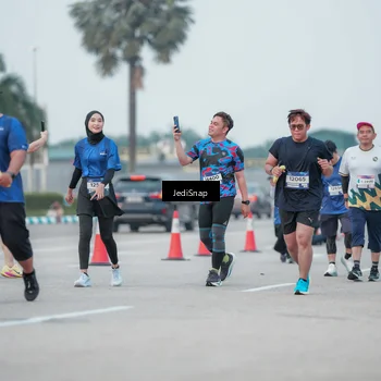 Runner Photo 7552505
