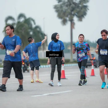 Runner Photo 7552508