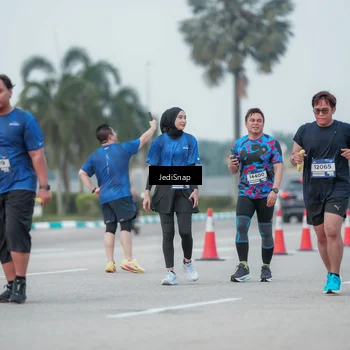 Runner Photo 7552509