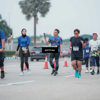 Runner Photo 7552510