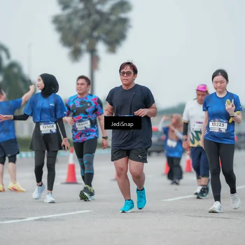Runner Photo 7552512