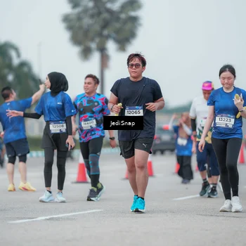 Runner Photo 7552513