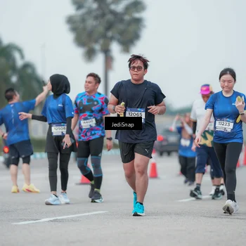 Runner Photo 7552515
