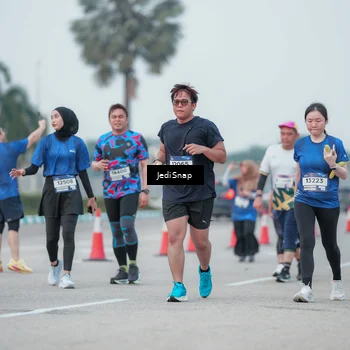 Runner Photo 7552516
