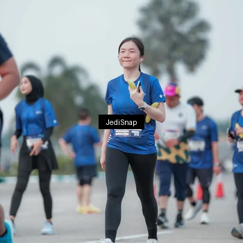 Runner Photo 7552536