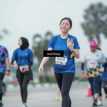 Runner Photo 7552537