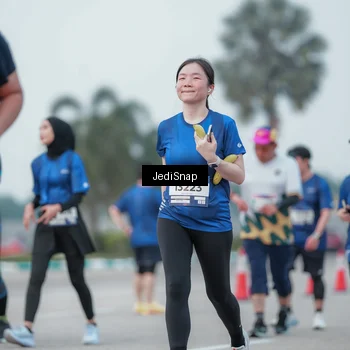 Runner Photo 7552538
