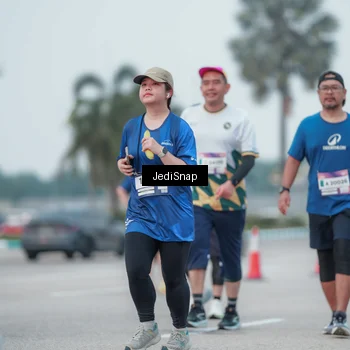 Runner Photo 7552543