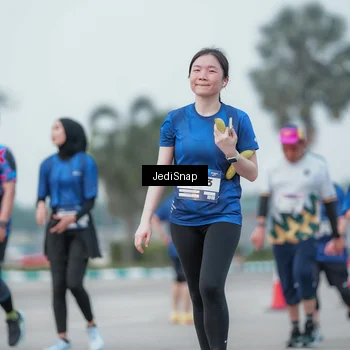 Runner Photo 7552546