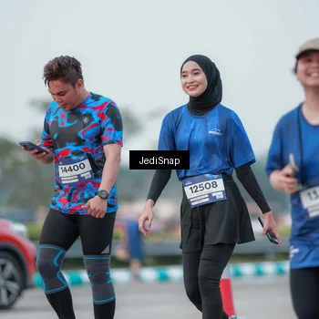Runner Photo 7552552