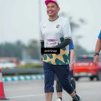 Runner Photo 7552561