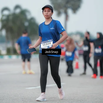 Runner Photo 7552565