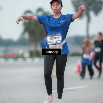 Runner Photo 7552572