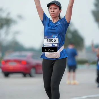 Runner Photo 7552576