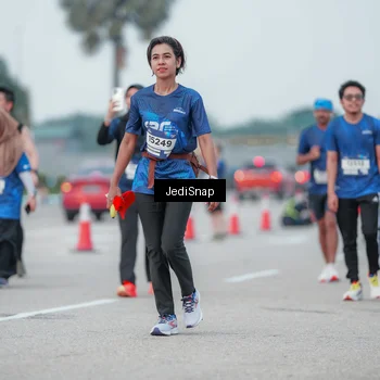 Runner Photo 7552583
