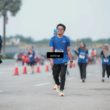 Runner Photo 7552590