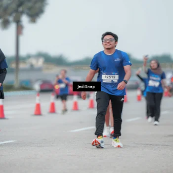 Runner Photo 7552592