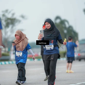Runner Photo 7552598
