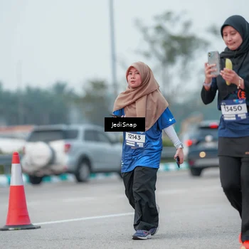 Runner Photo 7552601