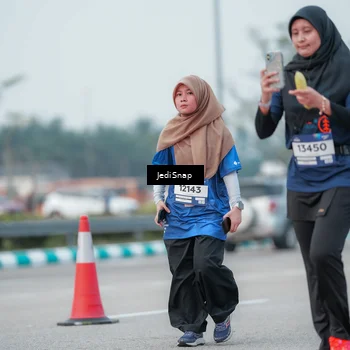Runner Photo 7552604