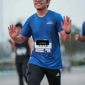 Runner Photo 7552612