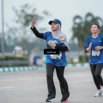 Runner Photo 7552617