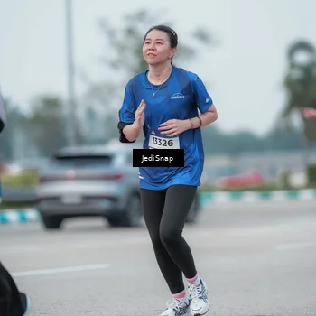 Runner Photo 7552625
