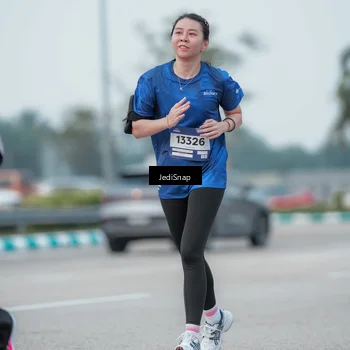 Runner Photo 7552627