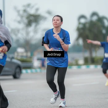 Runner Photo 7552630
