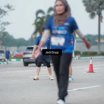 Runner Photo 7552631