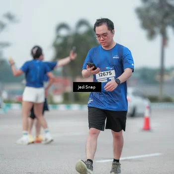 Runner Photo 7552654
