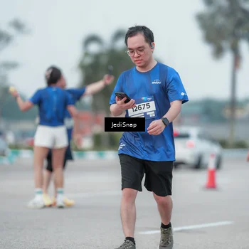 Runner Photo 7552657