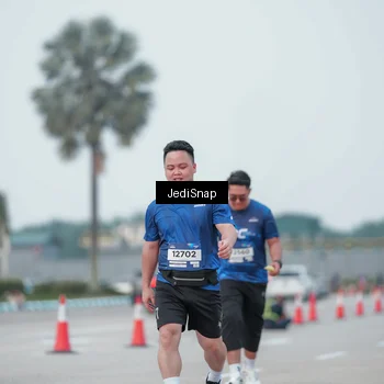Runner Photo 7552675