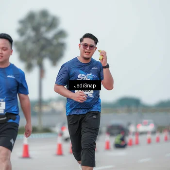 Runner Photo 7552695