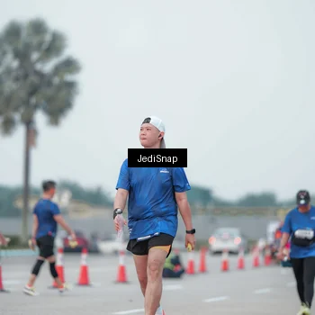 Runner Photo 7552708
