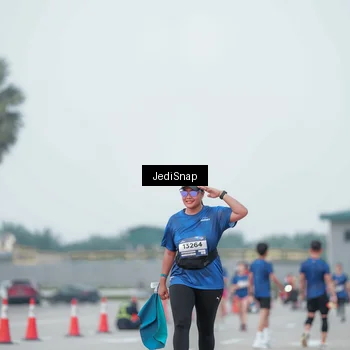 Runner Photo 7552712
