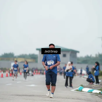 Runner Photo 7552716