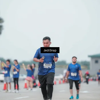 Runner Photo 7552727