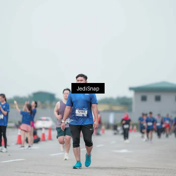 Runner Photo 7552734